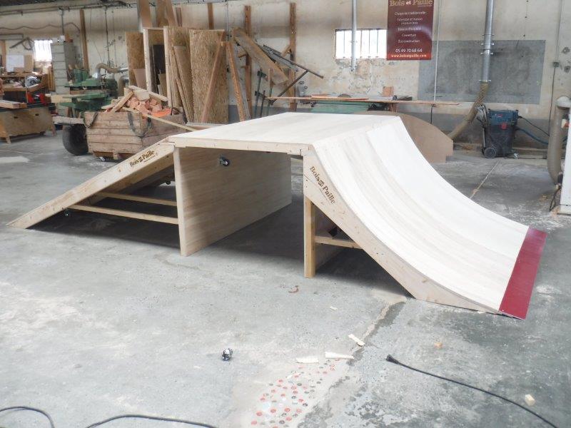 Rampe de skate en bois